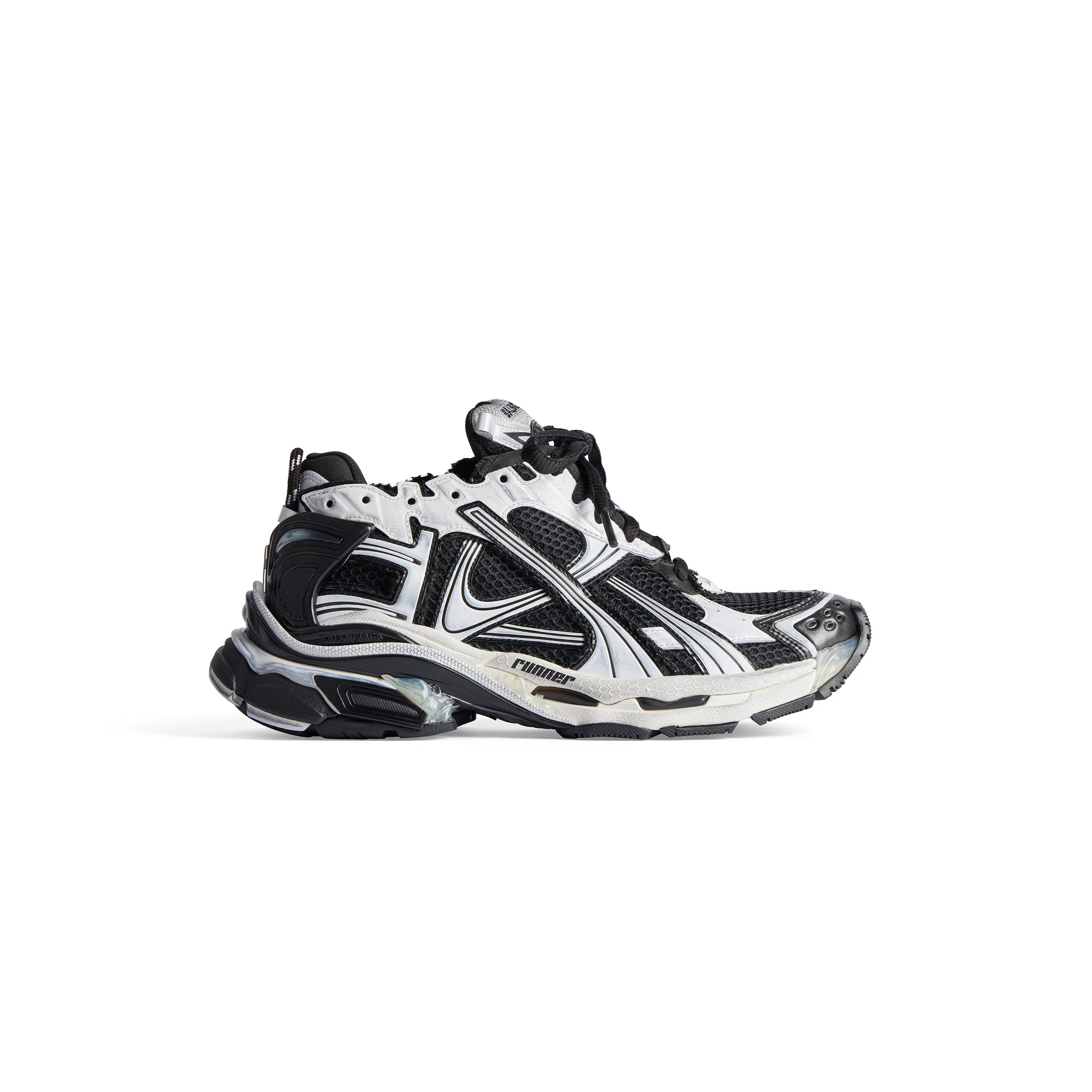 Ba*len*cia*ga men''s runner sneaker in white 772774w3rmu9010